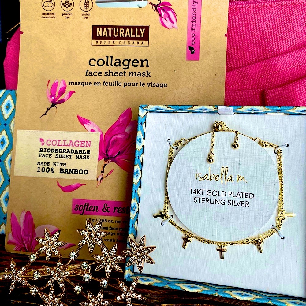 Isabella- 14 KT gold bracelet with crosses and always a free gift!!🎁